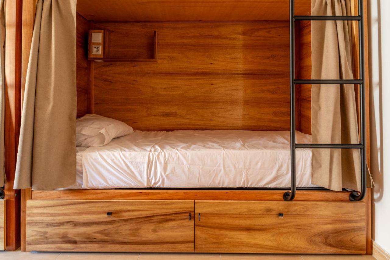 Lisbon Surf Hostel カルカヴェロス エクステリア 写真